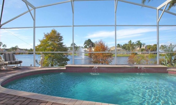 West Kissimmee House | Mickey's Lake Villa 2 only a few miles from Disney