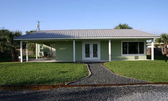 Coronado Shores House | North Beach Beauty - Lovely home across the street from the beach. 1814B