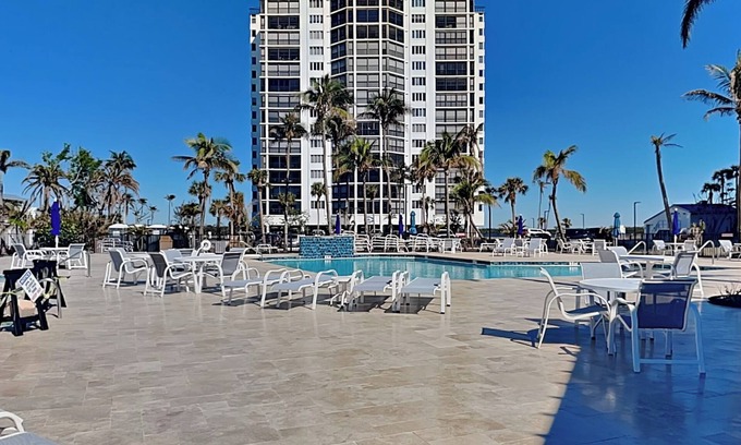Mid Island Condo | Ocean Harbor 402A, | Heated Saltwater Pool + Bay Views