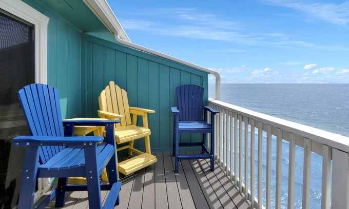 Cape San Blas House | On Top Of The Beach, Screen Porch, Gulf & Bay Views ~ Their Inheritance