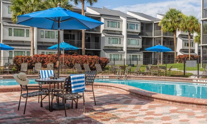 West Kissimmee Condo | Orbit One Vacation Villas 2br suite, Saturday Check-In