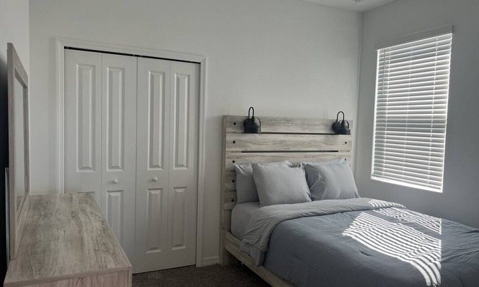 Haines City Resort | Private room ∙ 1 guest