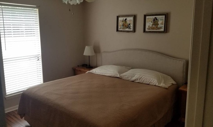 Crawfordville Resort | Private room ∙ 4 guests