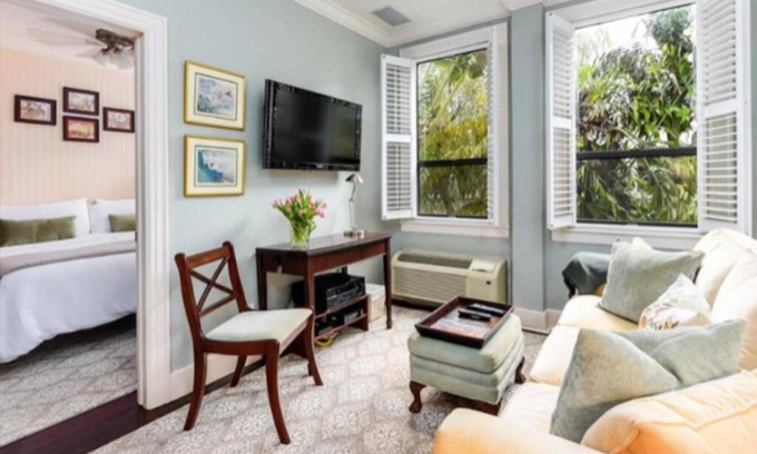 Palm Beach - West Palm Beach Apartment | REGENCY APARTMENT Palm Beach