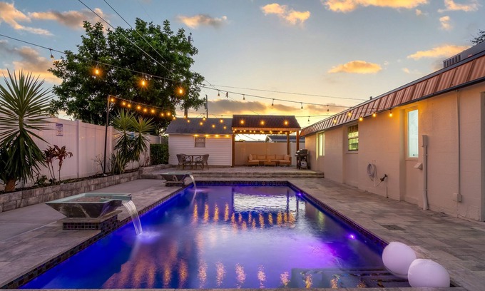 Trailer Estates House | Seaside Serenity: A luxurious and modern HEATED Pool Home