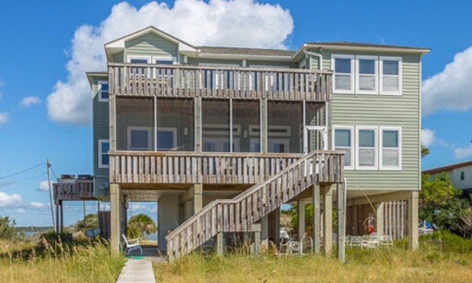 Alligator Point House | Seven bedroom family home on gulf to bay lot