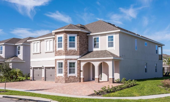 West Kissimmee Villa | Spacious Home by Rentyl Near Disney with Private Pool, Movie Room, Air Hockey Table & Resort Amenities - 530B