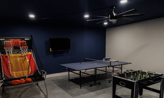 Lauderhill House | Spectacular spacious home! Pool+Game room