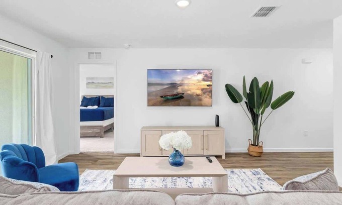 Spring Hill House | πΏ Springhill Retreat! | Spacious 3-Bed, 2-Bath Home β Perfect for Long or Short