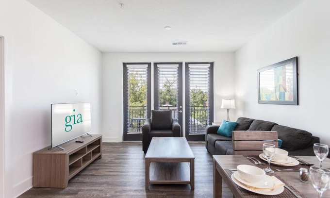 San Marco Apartment | Stay Gia - Modern 2 Bedroom Apartment