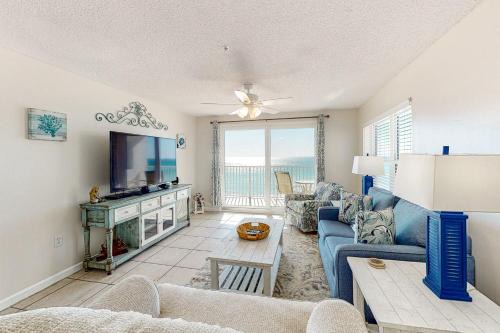 Fort Walton Beach Apartment | The Palms 401
