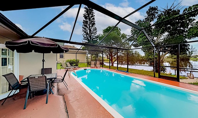Pelican House | The Shady Magnolia