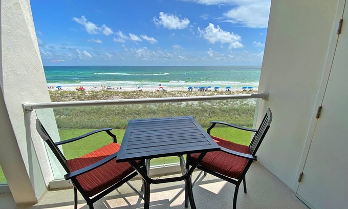 Pensacola Beach Condo | This Gulf Front Condo Will Exceed All of Your Expectations