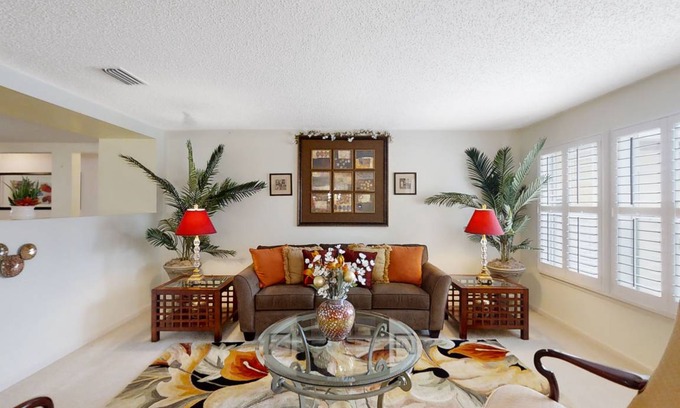 Westside House | 214 m² House ∙ 3 bedrooms ∙ 9 guests