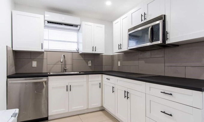 Allapattah House | Vacation Home in Heart of Miami