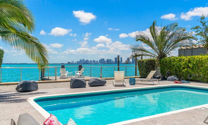 North Bay Village Villa | Villa ∙ 4 bedrooms ∙ 8 guests