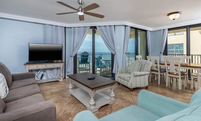 Orange Beach Condo | *WEEKLY SPECIALS!* Phoenix III - 7th Floor - 3 Bedroom