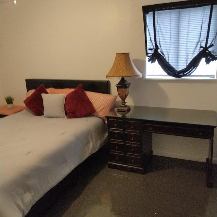 Tallahassee House | Cozy and quiet getaway retreat, Tallahassee, FL