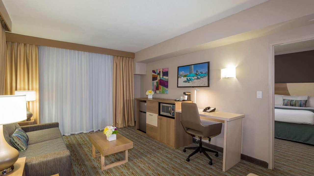 Photo of Livingroom in Mid Beach