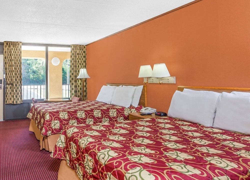 Photo of Bedroom in Sweetwater