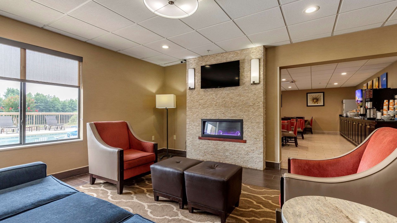 Photo of Livingroom in Mocksville