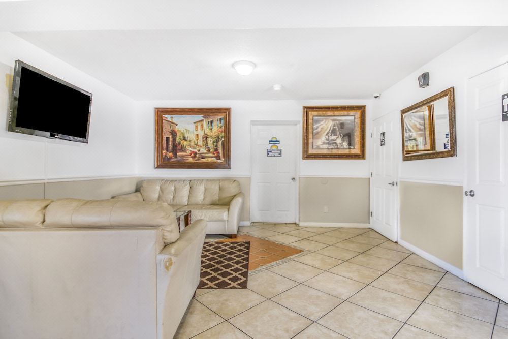 Photo of Livingroom in Daytona Beach