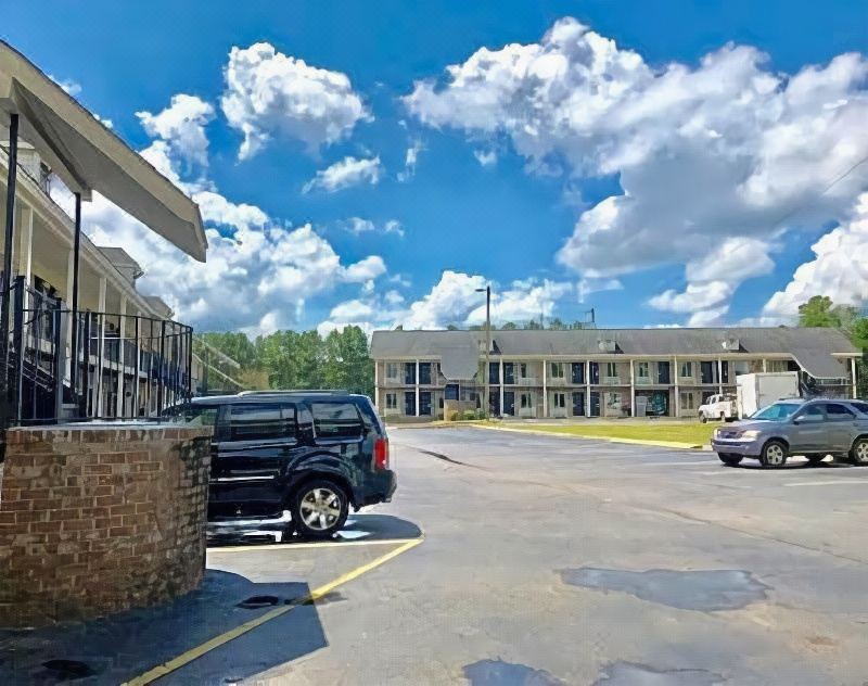 Photo of Buildings in Manning