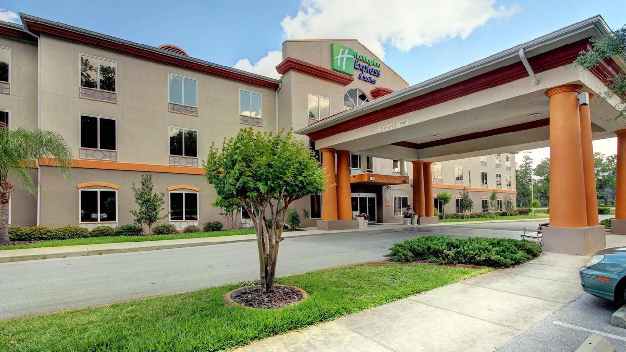 Photo of Buildings in Silver Springs