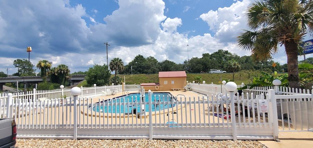 Photo of Others in White Springs