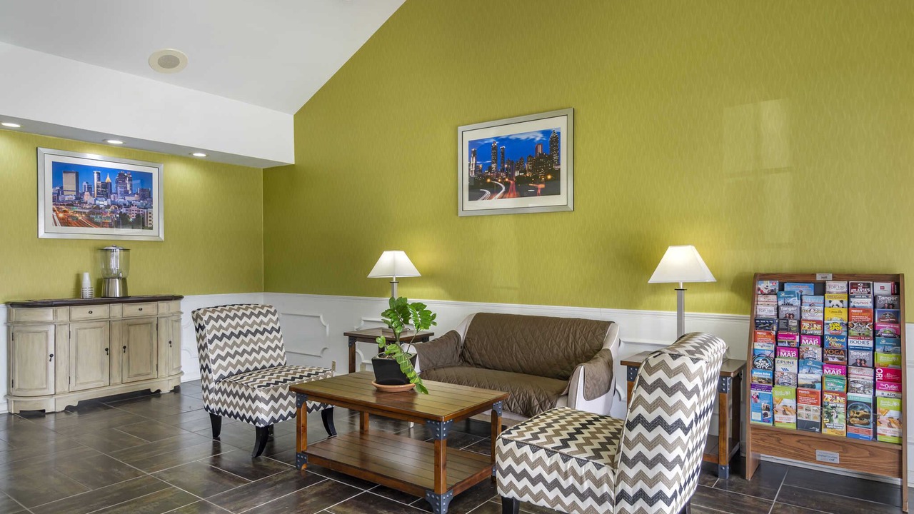 Photo of Livingroom in Conyers