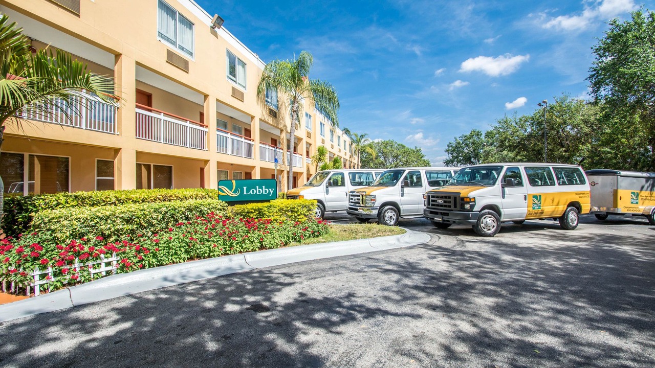 Photo of Buildings in Doral
