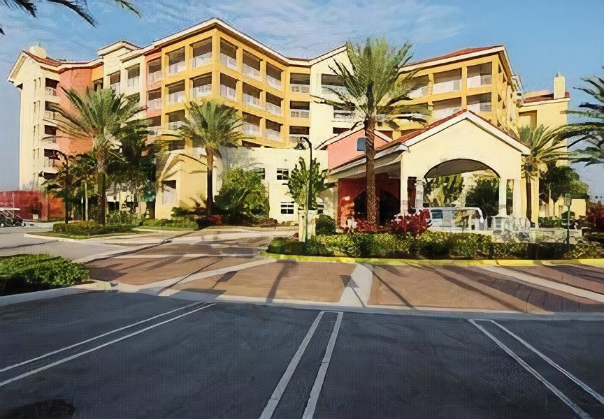 Photo of Buildings in Doral
