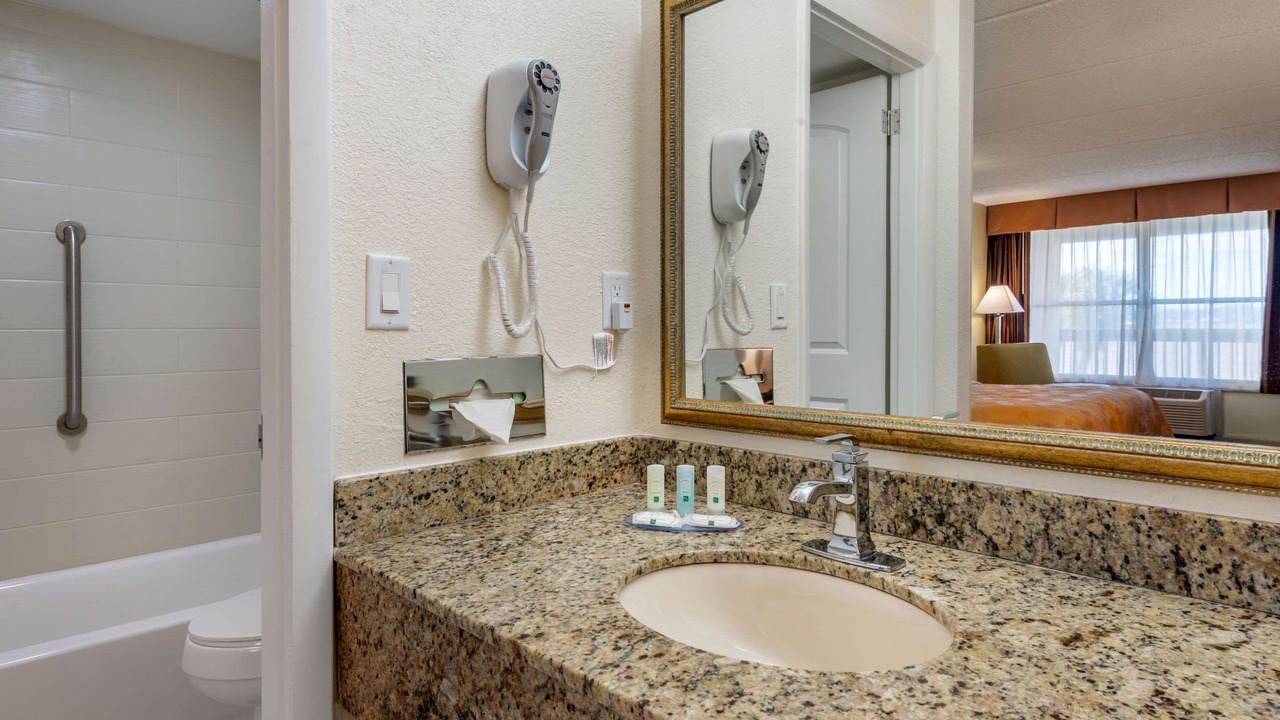Photo of Bathroom in Palatka