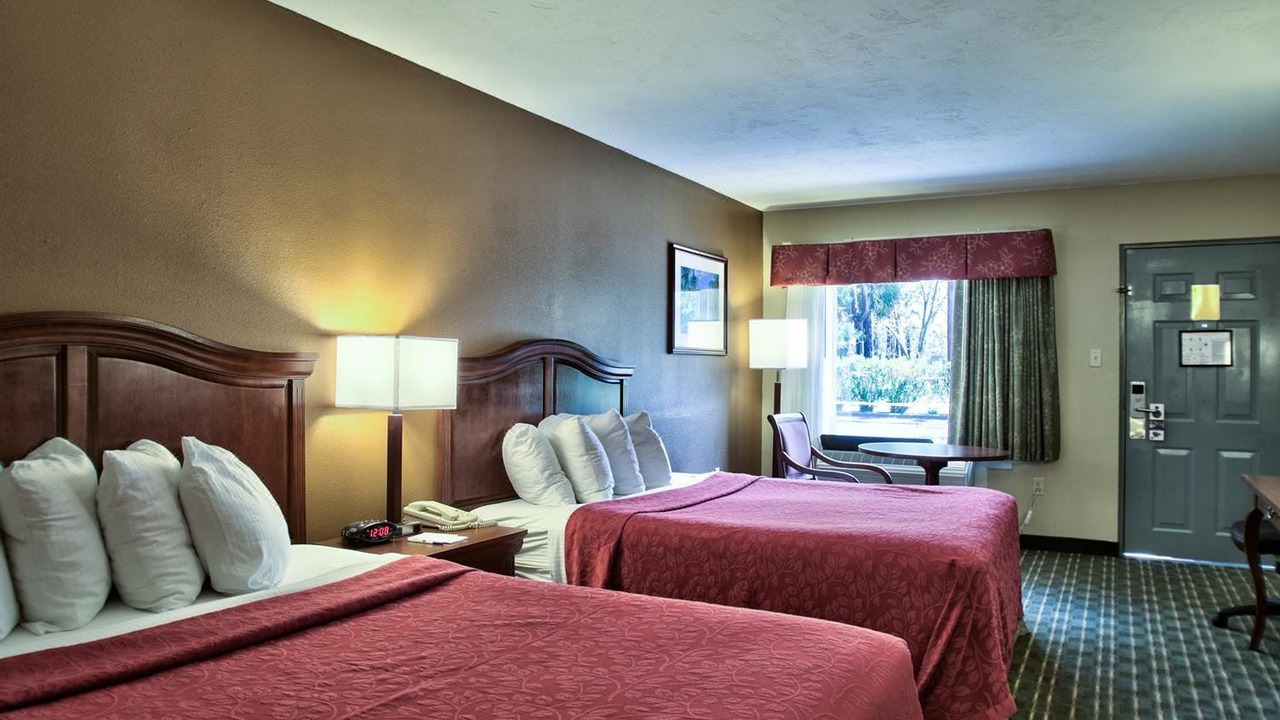 Photo of Bedroom in Apalachicola