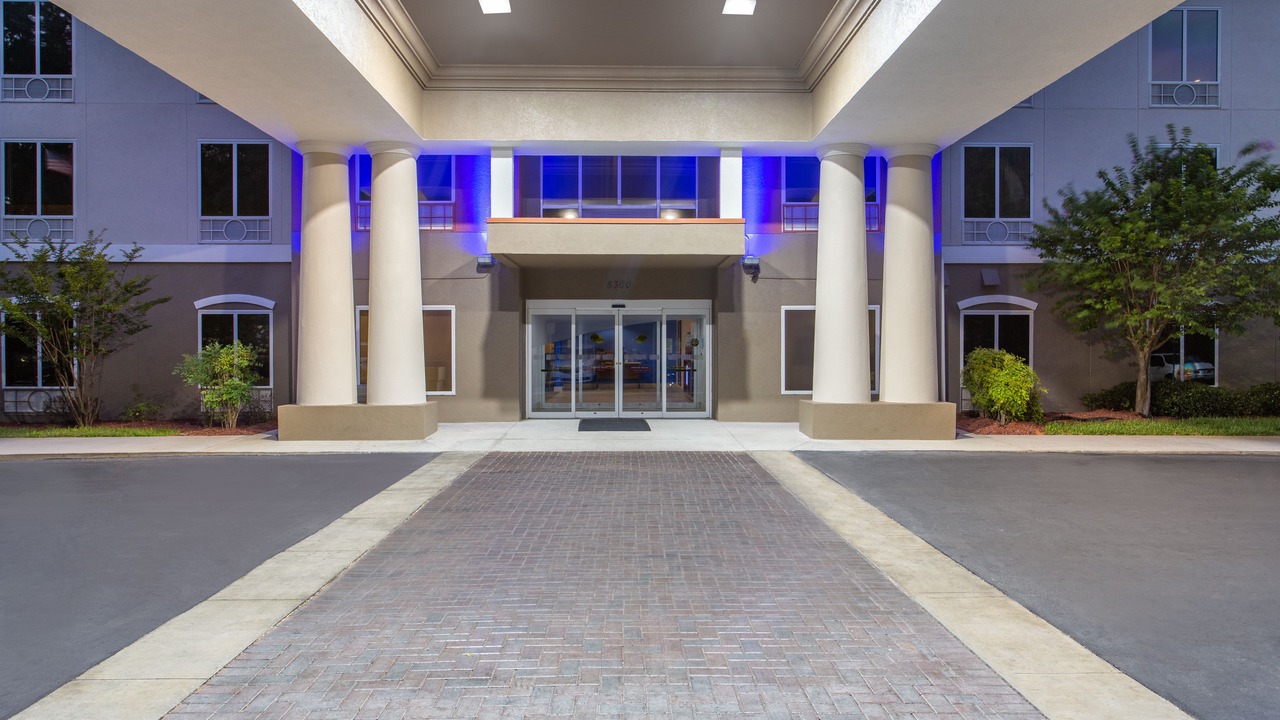 Photo of Buildings in Silver Springs
