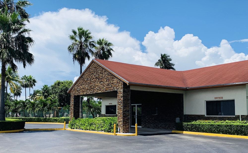 Photo of Buildings in Florida City