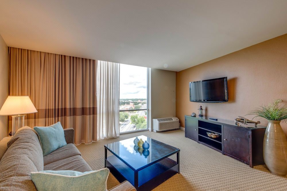 Photo of Livingroom in Governor's Walk