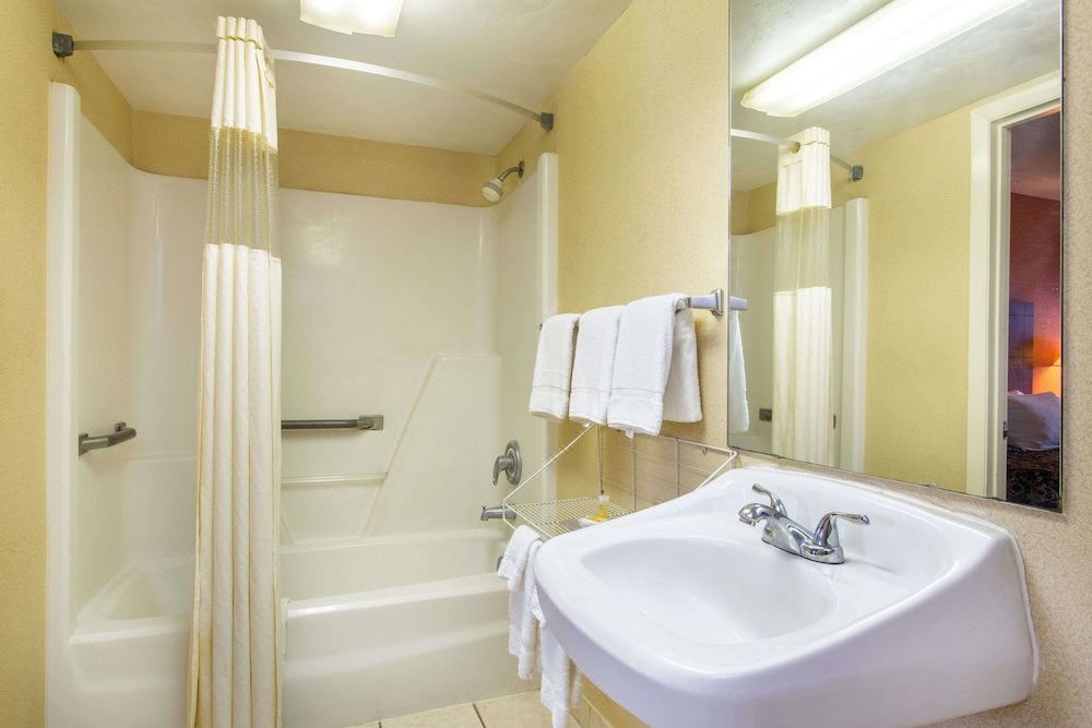 Photo of Bathroom in Lake City