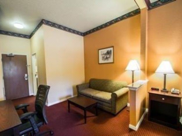 Photo of Livingroom in DeLand