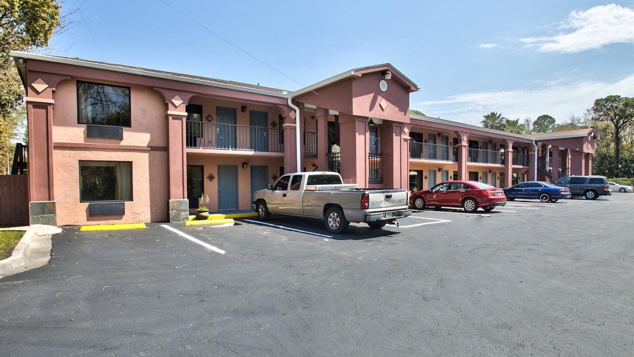 Photo of Buildings in Apalachicola