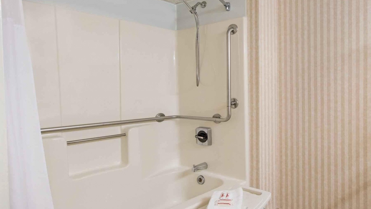 Photo of Bathroom in Midway
