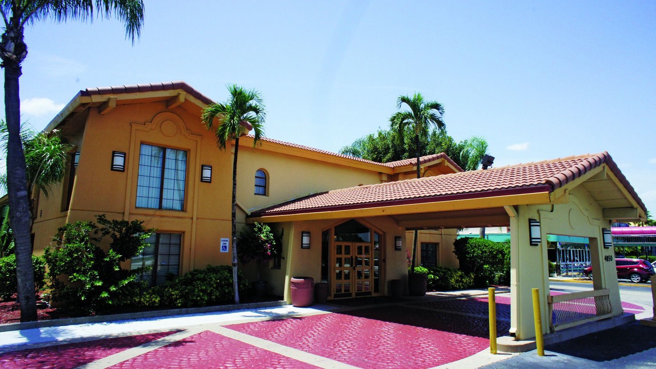 Photo of Buildings in Fort Myers
