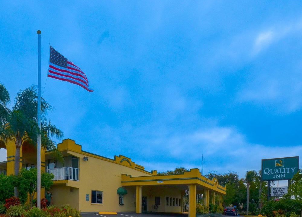 Photo of Buildings in Bayshore Gardens