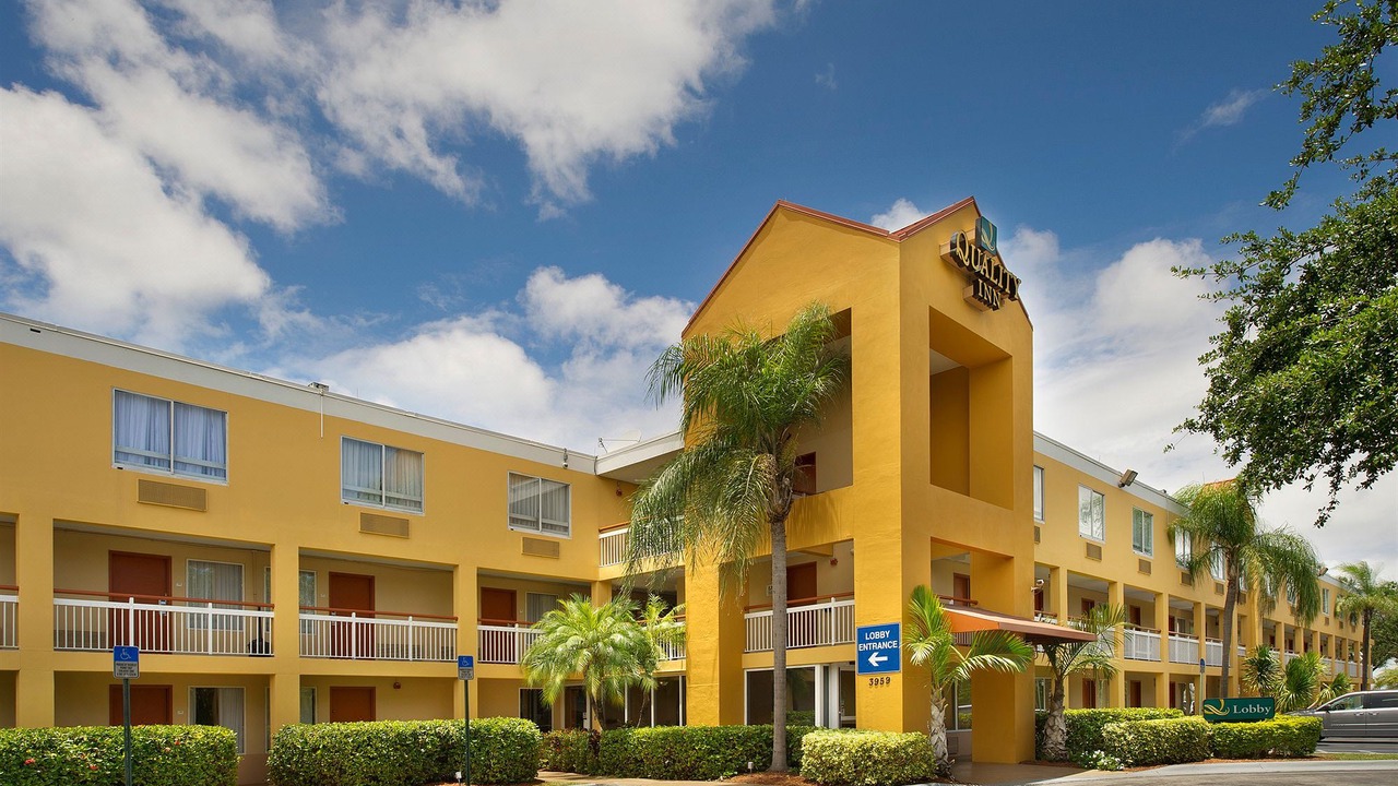 Photo of Buildings in Doral