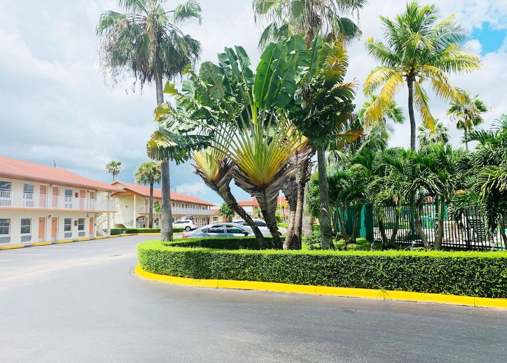 Photo of Buildings in Florida City