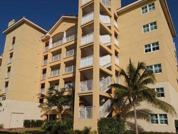 Photo of Buildings in Doral