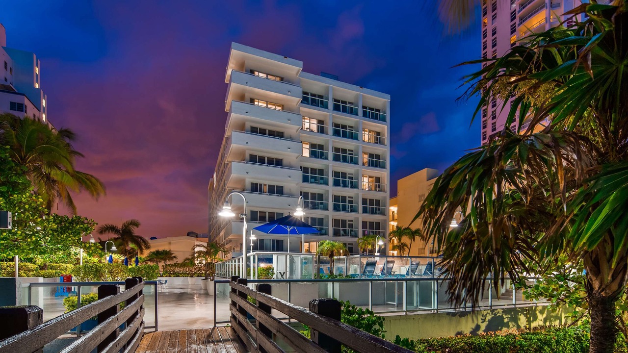 Photo of Buildings in Mid Beach