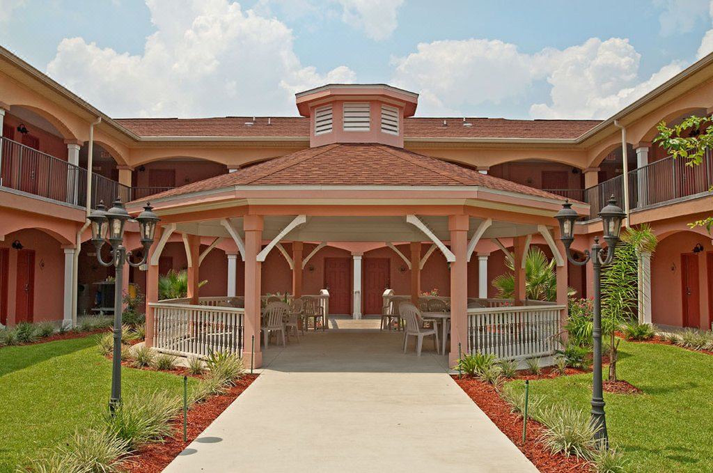 Photo of Buildings in Crawfordville