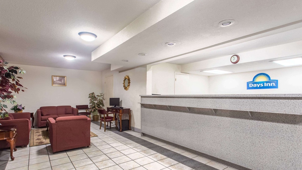 Photo of Livingroom in Lake City