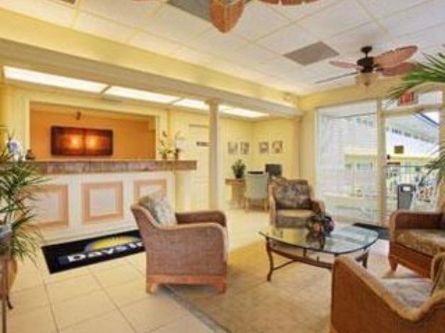 Photo of Livingroom in San Carlos Park